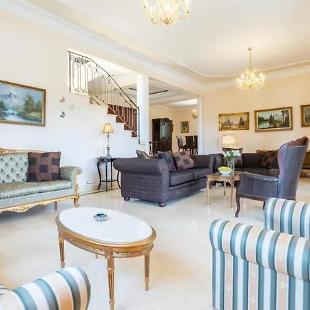 Villa Denise Pouládes