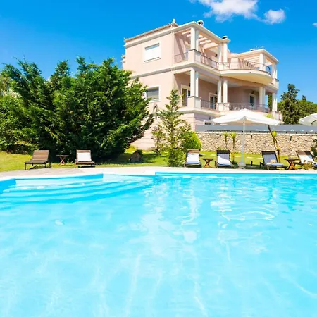 Denise Villa Pouládes